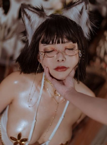白嫩白嫩欧美大肥BB_BD韩语高清电影在线