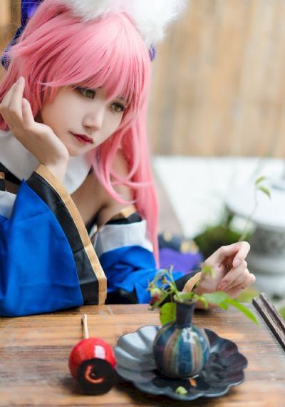 荡女淫春护士hd在线观看_1080P电影完整版在线观看