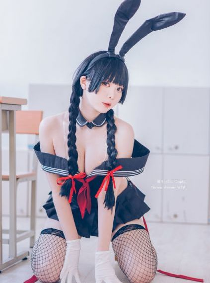 放荡的丰满少妇中文字幕_超清完整版观看