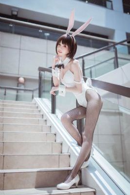 97在线播放_十万网红美女美酱